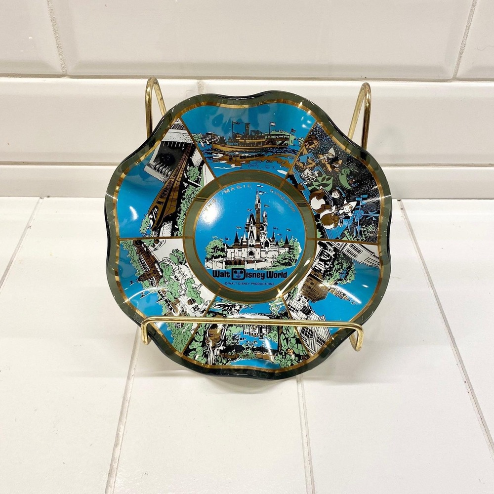 Vintage 1970s Walt Disney World Bowl, Houzz Glass Magic Kingdom Decor